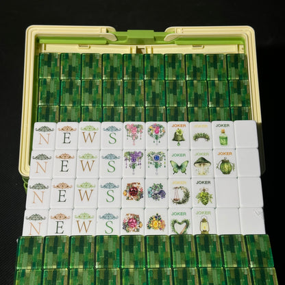 Green Crystal-Style American Mahjong Set with Carrying Case – Premium Translucent Mahjong Tiles for Gifts, Game Nights & Wholesale