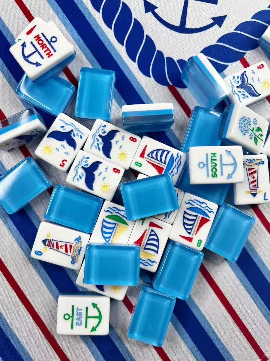 Blue Crystal American Mahjong Set with Lucky Charm Designs – Glossy Mahjong Tiles for Gifts, Game Nights & Wholesale